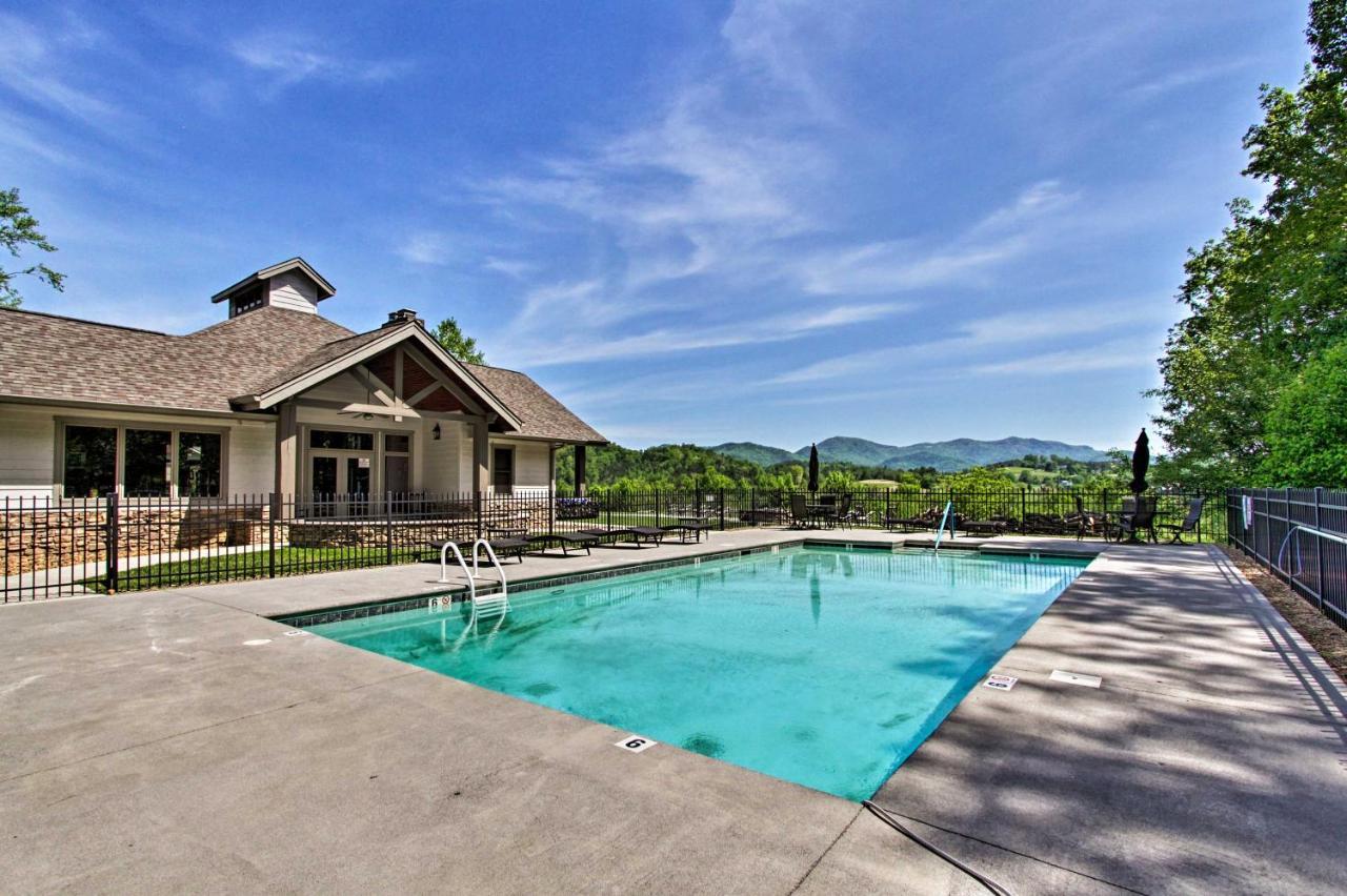 Chic Townsend Condo With Saltwater Pool! Екстериор снимка