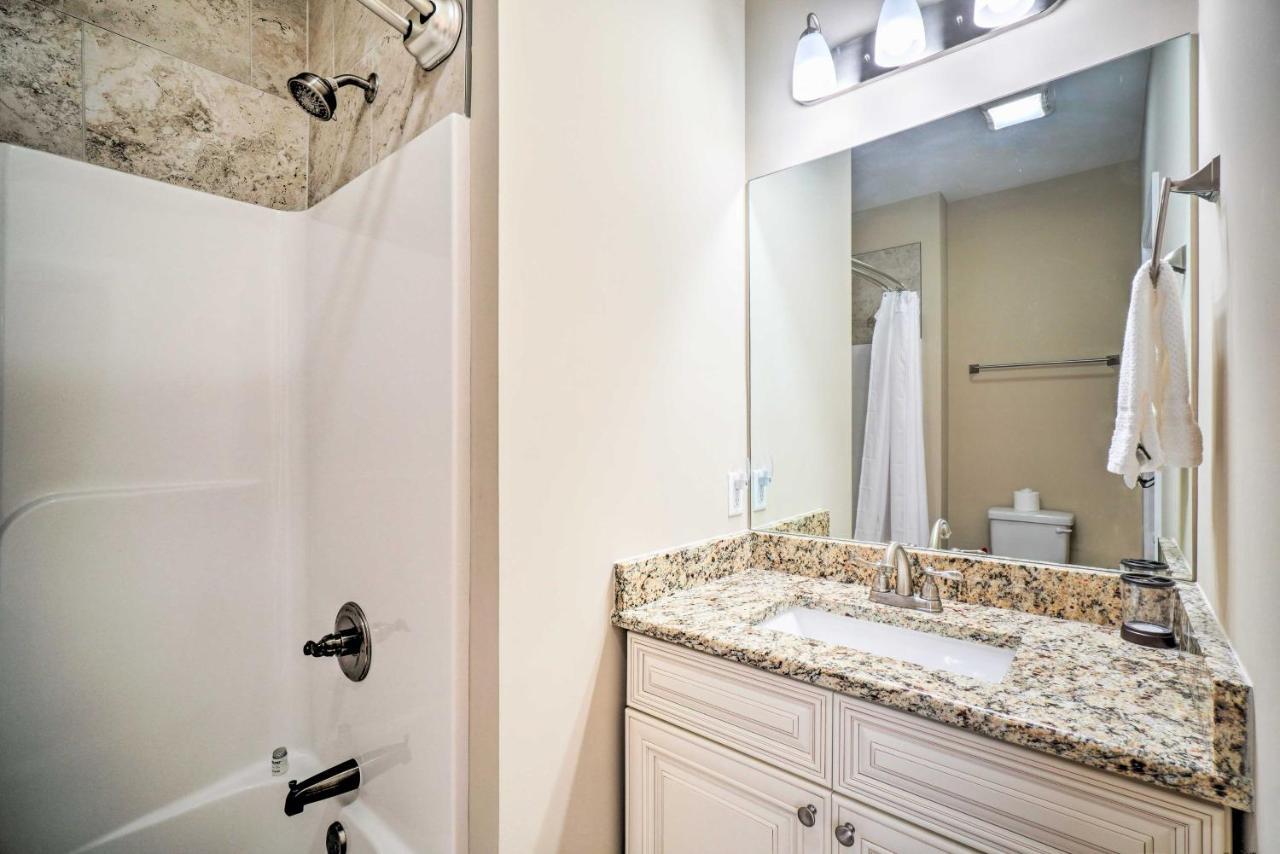 Chic Townsend Condo With Saltwater Pool! Екстериор снимка